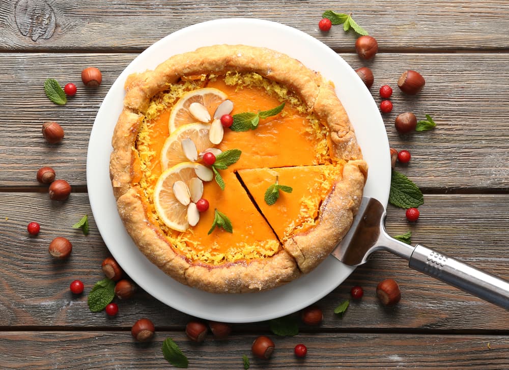 Pastel. Nadie se puede resistir a un pastel y te puedes sorprender de lo bien que sabe uno de calabaza con una corteza de chocolate, es la combinación perfecta.