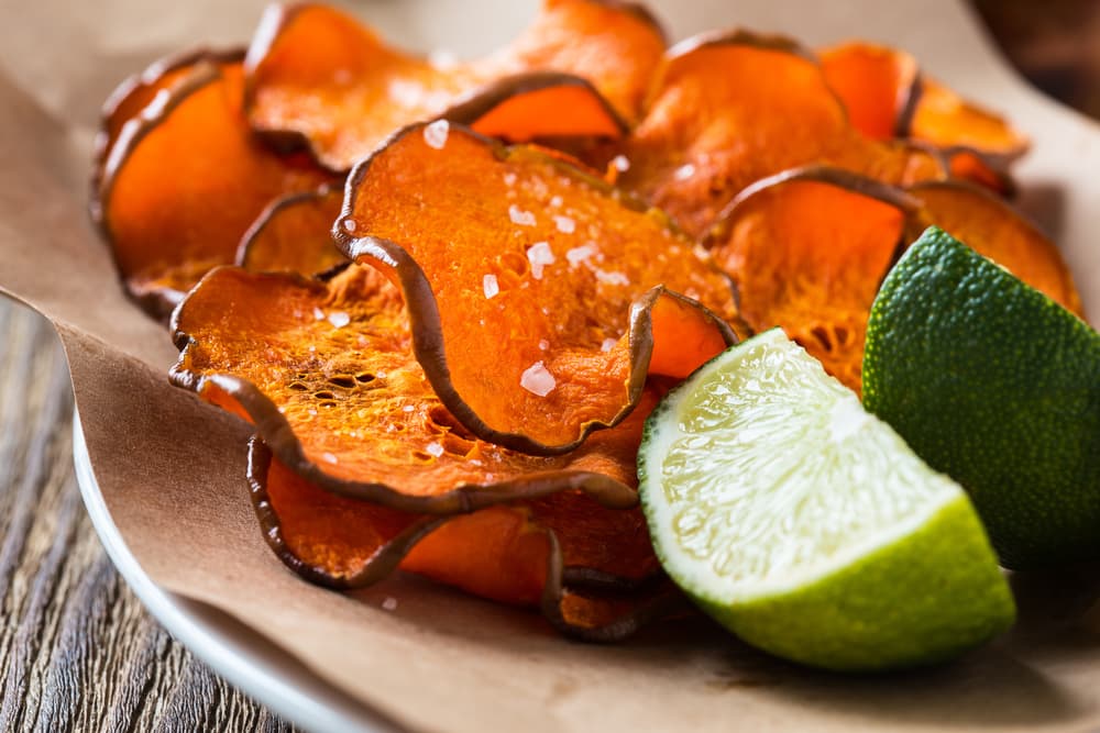 Buñuelos. Los buñuelos son un postre que le encanta a todos, en espacial funciona muy bien con los niños ya verás, se trata de unos buñuelos con calabaza y el ingrediente secreto es la zanahoria.