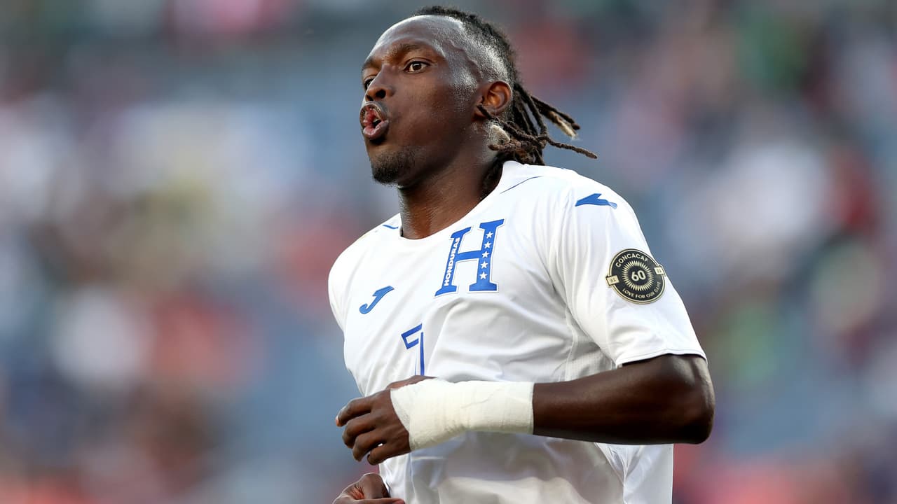 ¡Vuelve 'La Pantera' Elis! Honduras da convocatoria para el Octagonal