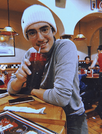 ¿Crees que Sebastián Poza logre su sueño como cantante? 
<br>