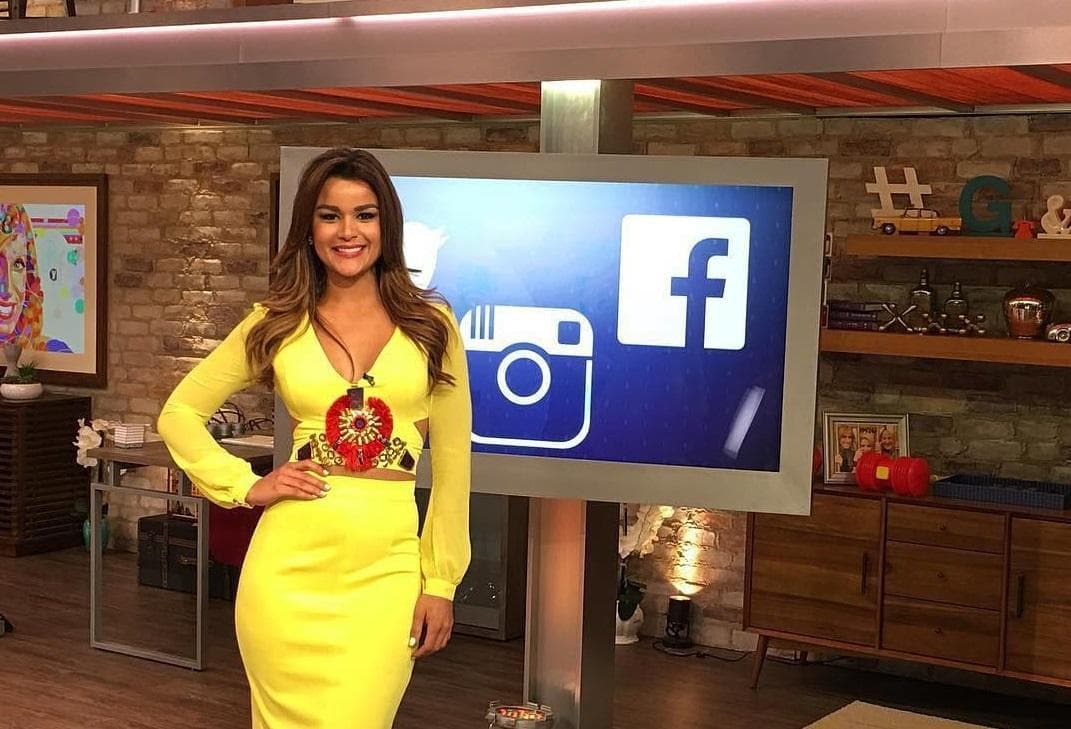 El momento quedó registrado en una publicación que realizó en Instagram, donde se dijo emocionada por su primer día de trabajo en el show.