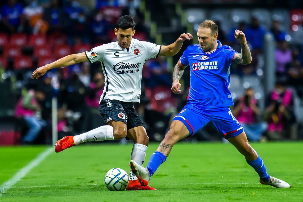 Los Xolos sorprendieron a Cruz Azul en el Azteca y ya son cuartos en la clasificación.