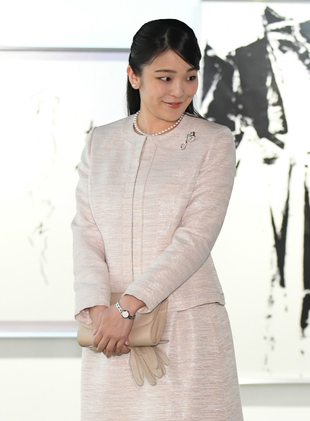 La princesa Mako de Akishino pertenece a la familia imperial japonesa, ella tiene 26 años y es hija del príncipe Fumihito y su esposa Kiko.