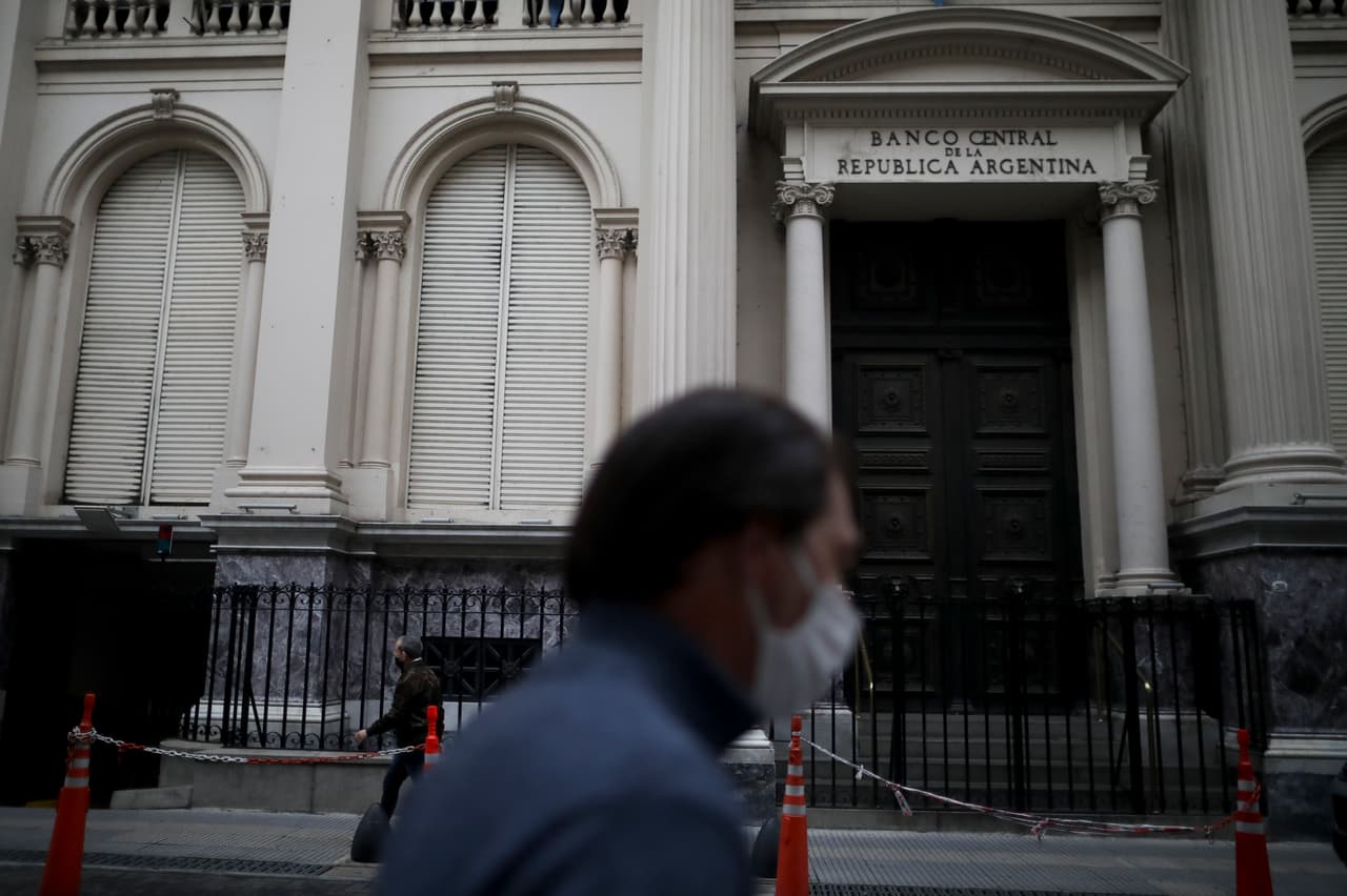 Argentina no cumple vencimiento y continuará negociaciones por la deuda