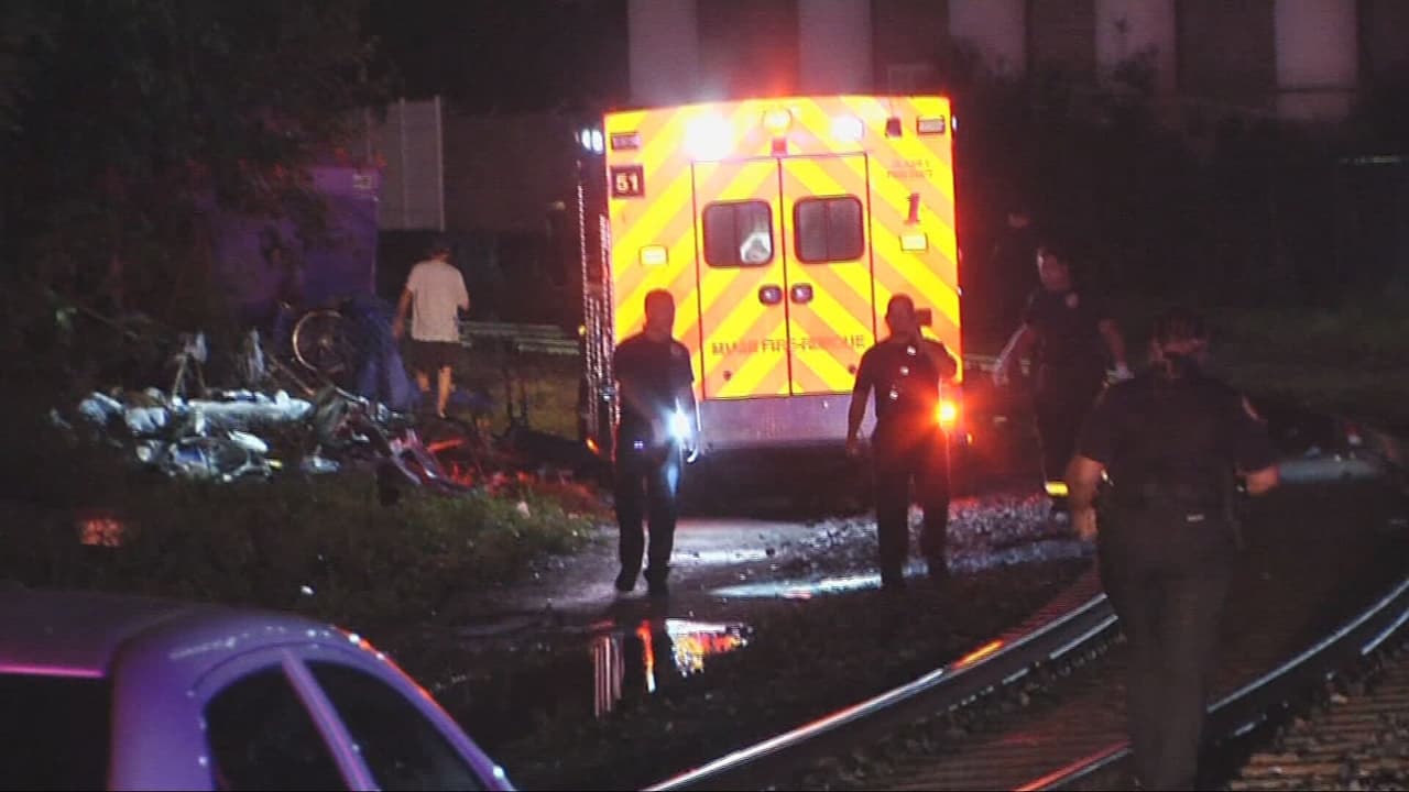 Un hombre muere baleado y una mujer resulta herida en un tiroteo en el downtown de Miami