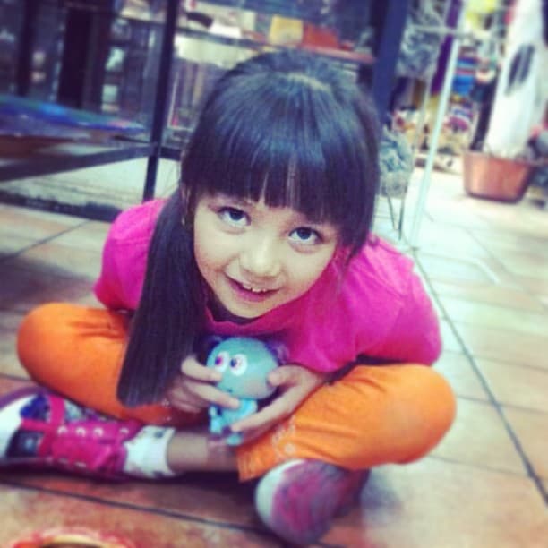 Tras su participación en Pequeños Gigantes, Montserrat formó parte del grupo musical MegaBait y entró al Centro de Educación Artística de Televisa para estudiar actuación, pues durante su participación en el show aseguró que ésta era su más grande pasión. Se graduó en julio de 2015. Además de actuar en la telenovela 'Corazón que miente', Montse fue invitada al programa 'Como dice el dicho' y en el 2014 se integró al equipo de El Gordo y la Flaca como reportera especial.