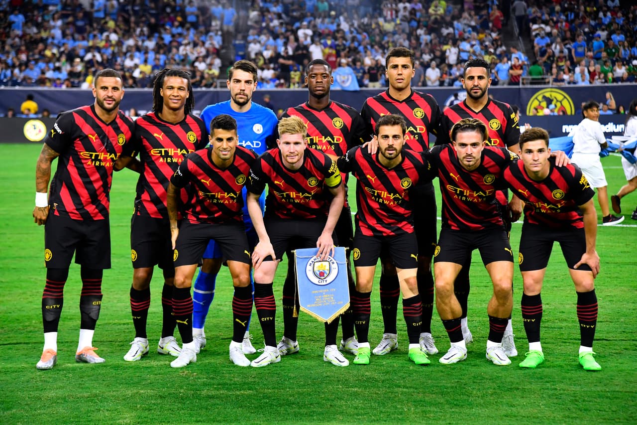 Manchester City metió el acelerador en el momento oportuno y se llevó el triunfo en un buen partido ante un América que no se amedrentó y que salió respondón en el primer tiempo. Hubo conato de bronca.