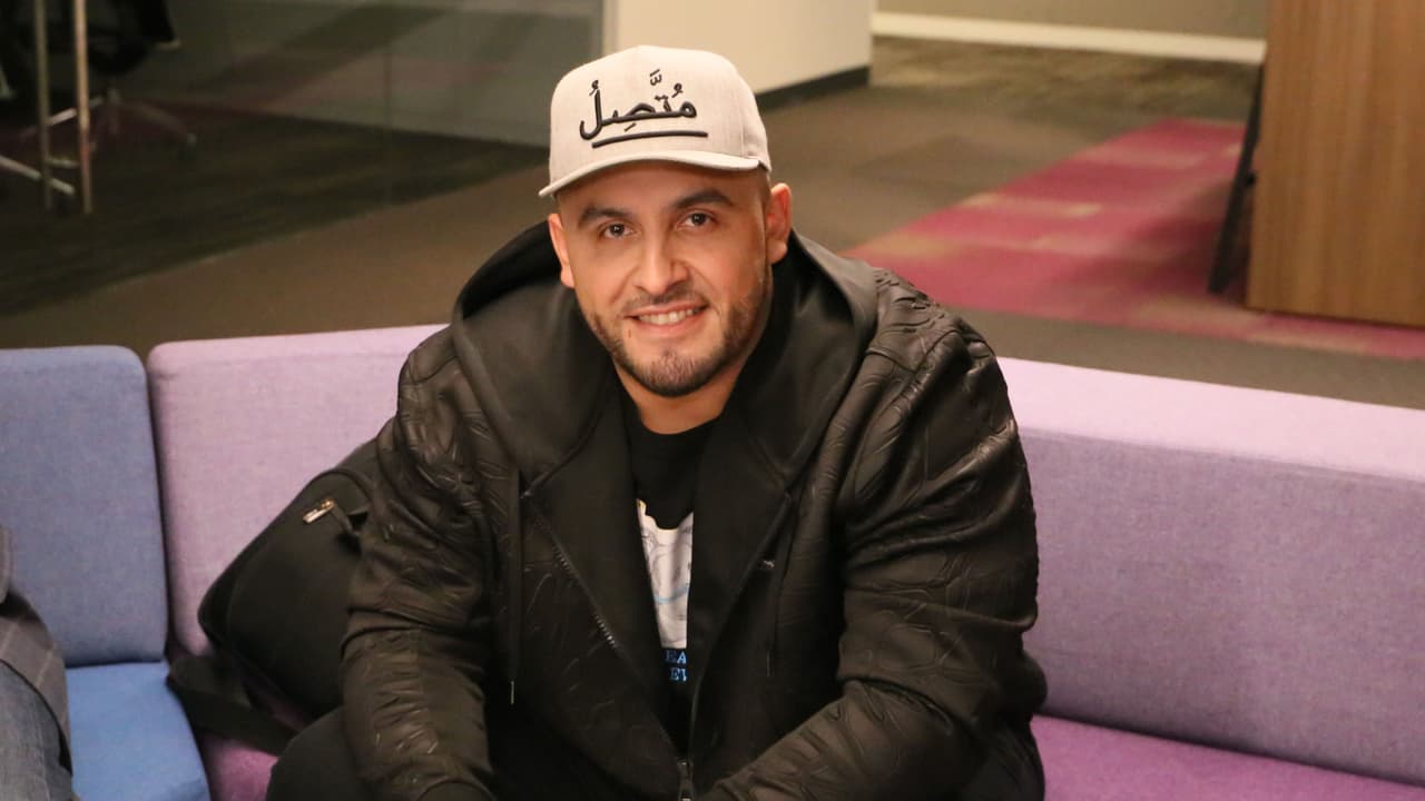 <b><a href="http://www.univision.com/radio/radio-nacional/juan-rivera-se-pregunta-si-ha-hecho-un-buen-trabajo-ayudando-a-criar-a-los-hijos-de-jenni-video" target="_blank">Juan</a></b> se ha vuelto un miembro fundamental en la empresa familiar de Jenni Rivera y para la crianza de sus sobrinos.