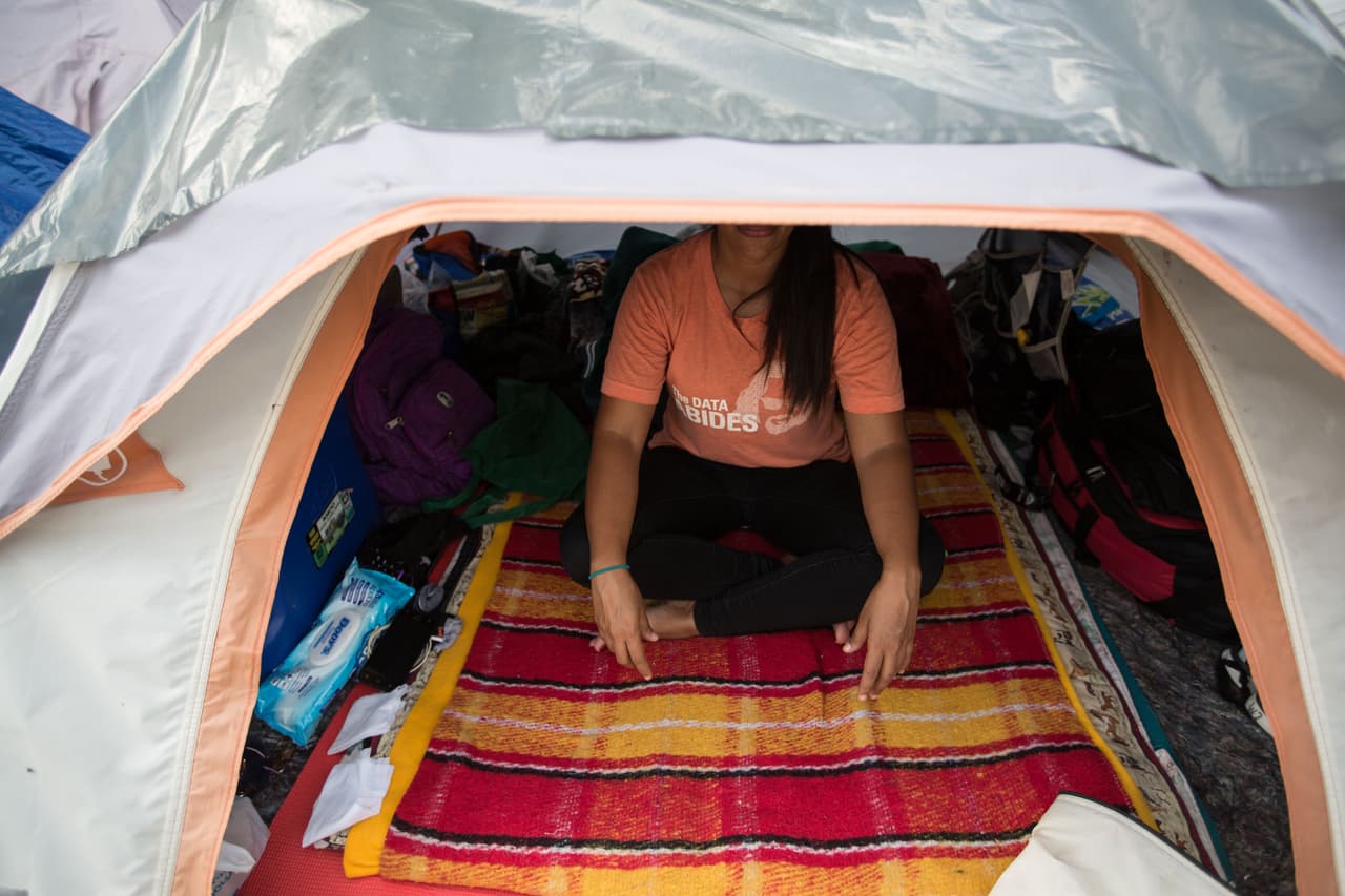 Carolina sent her son alone with the hope that he would be united with an aunt who has been in the United States for 19 years. “My son doesn't know her, but she loves him to death because she always called on videocalls,” she said. 
<br>