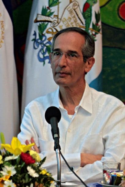 El proyecto, que Colom denominó "Plan Mesoamericano de Seguridad y Justicia", debería contar también "con el apoyo y corresponsabilidad de Estados Unidos". Los países centroamericanos están "estrangulados" en medio de dos rutas que corren por el Pacífico y el Atlántico hasta Estados Unidos, manifestó Colom.