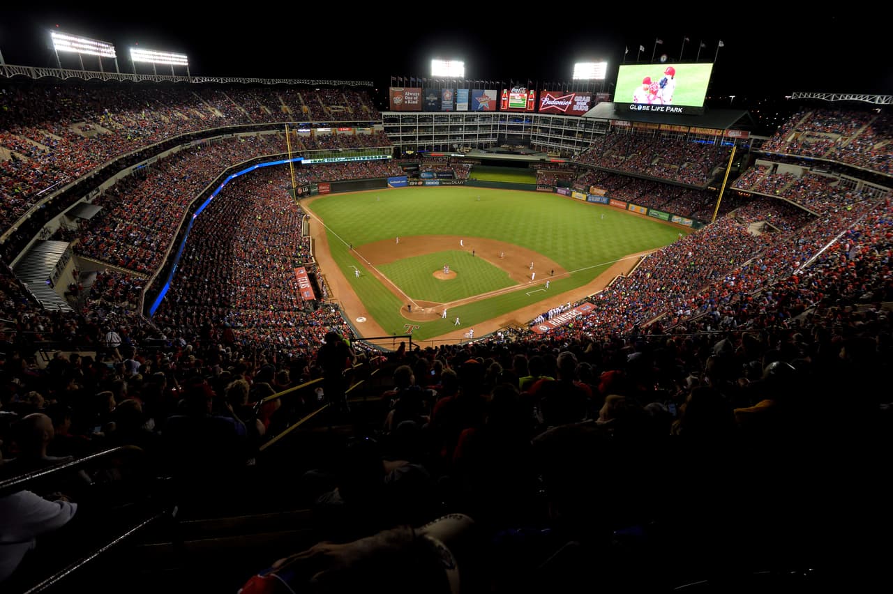 El despilfarro de los estadios se está trasladando a los suburbios