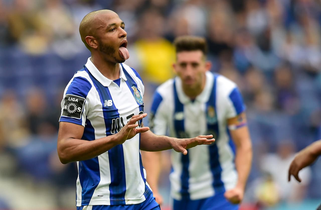 ‘HH’ y ‘Tecatito’ dieron triunfo al Porto 4-1 sobre Paços Ferreira
