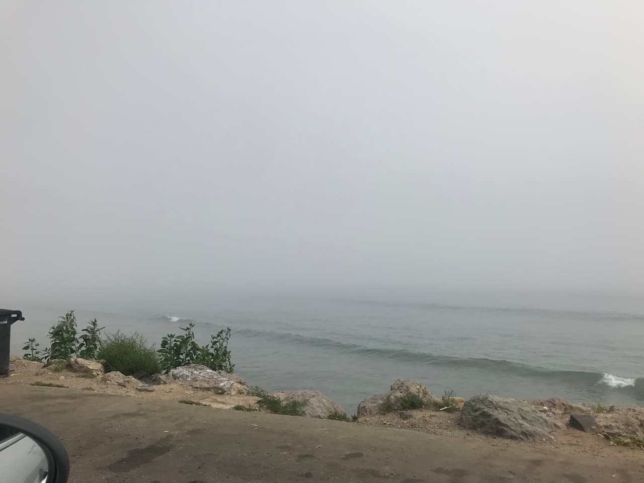 Maykel Pernia, residente de Santa Monica realizó el recorrido tomando las precauciones correspondientes, con el uso en todo momento del tapabocas y evitando las aglomeraciones en los restaurantes y negocios abiertos en la vía.