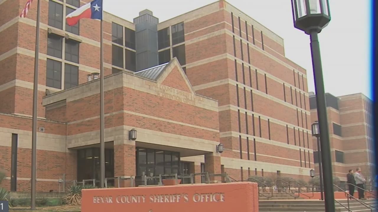 Mafia mexicana provoca la muerte de un reo en la cárcel del condado de Bexar