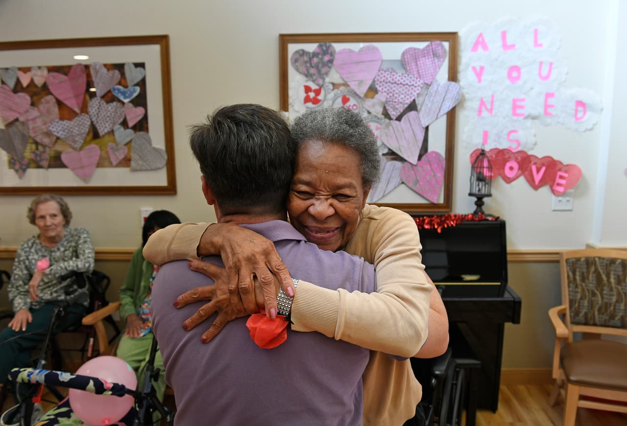 Por qué los abrazos pueden salvar muchas vidas (y no solo en San Valentín)
