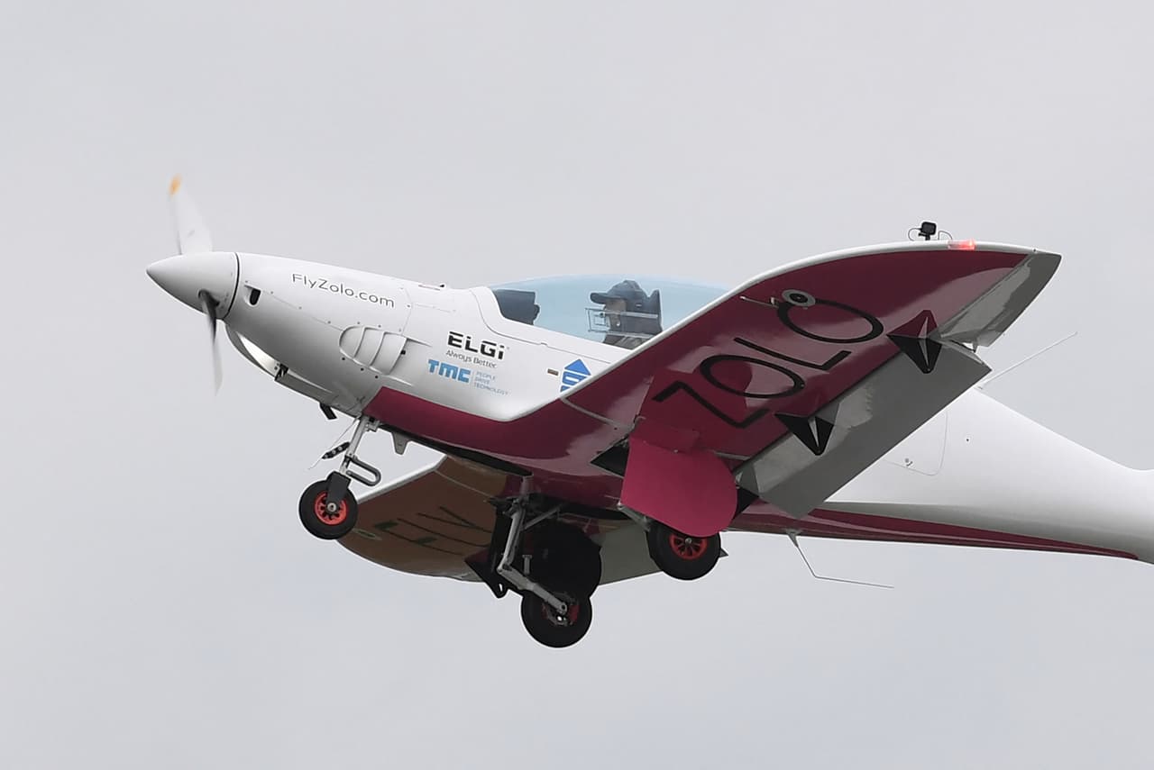 “El invierno en Europa supone muchos desafíos”, dijo, después de que el tiempo le impidiera volar durante varios días en el último tramo del viaje.