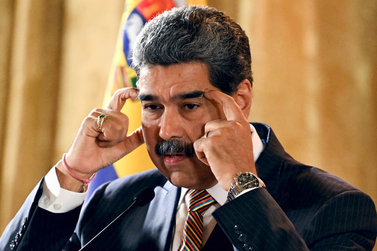 El mismo día de la visita del alto mando de la Armada estadounidense a Puerto Rico,
<b><a href="https://www.univision.com/local/puerto-rico-wlii/maduro-reta-a-la-gobernadora-de-puerto-rico-a-que-baje-del-primer-barco-a-invadir-venezuela" target="_blank">Nicolás Maduro desafió a la gobernadora de la isla</a> durante una plática con el expresidente de Ecuador, Rafael Correa</b>.