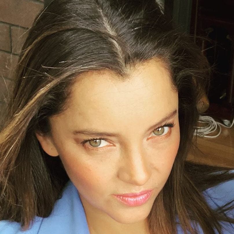 "
<b>Es una lipoescultura muy sencilla</b>, digamos que me van a quitar todos esos gorditos, yo siempre he padecido mucho del gordito atrás en la espalda y por más que he hecho cosas, son cosas que a veces no he logrado bajar".
<br>