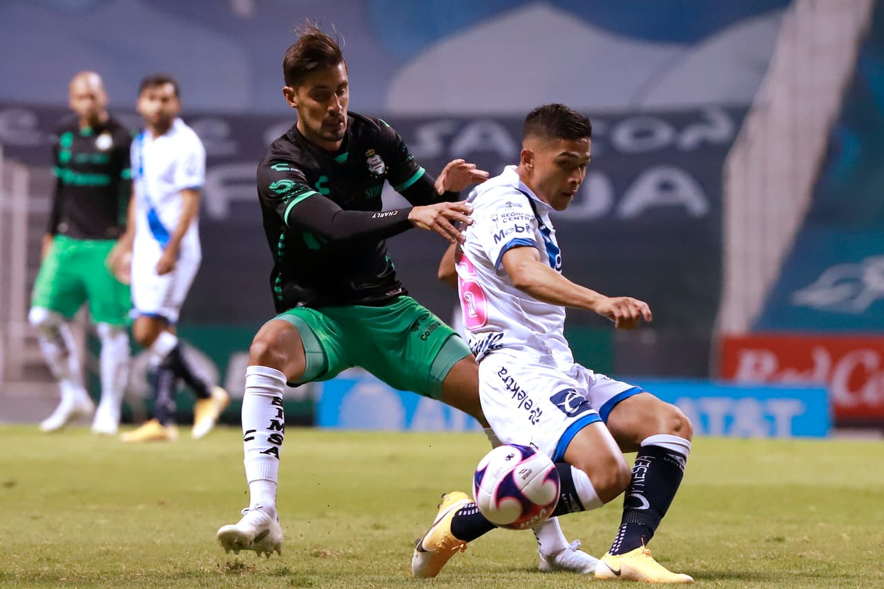 Santos despachó a Puebla en el Cuauhtémoc 2-0 en la J13 del Guard1anes 2020 | Con goles de Furch y Andrade, los de la comarca acumulan un partido más sin conocer la derrota ante La Franja.