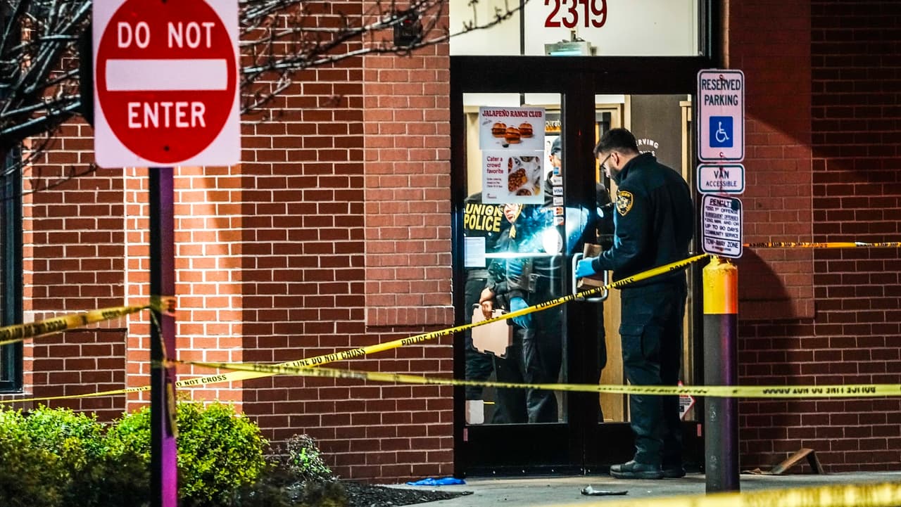 Arrestan a sospechoso del mortal tiroteo en Chick-fil-A de Nueva Jersey; enfrenta cargos graves