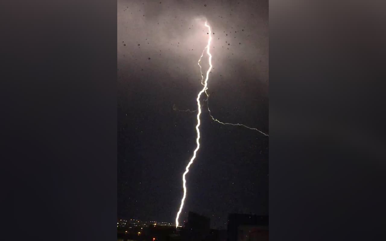 Retrato de una tormenta eléctrica: imágenes captadas por residentes de Houston. Cortesía Dulce_Trechuelo.