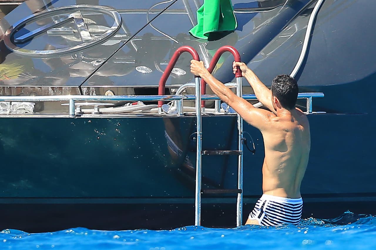 Cristiano Ronaldo está de fiesta por su tercer triunfo en la Champions League.