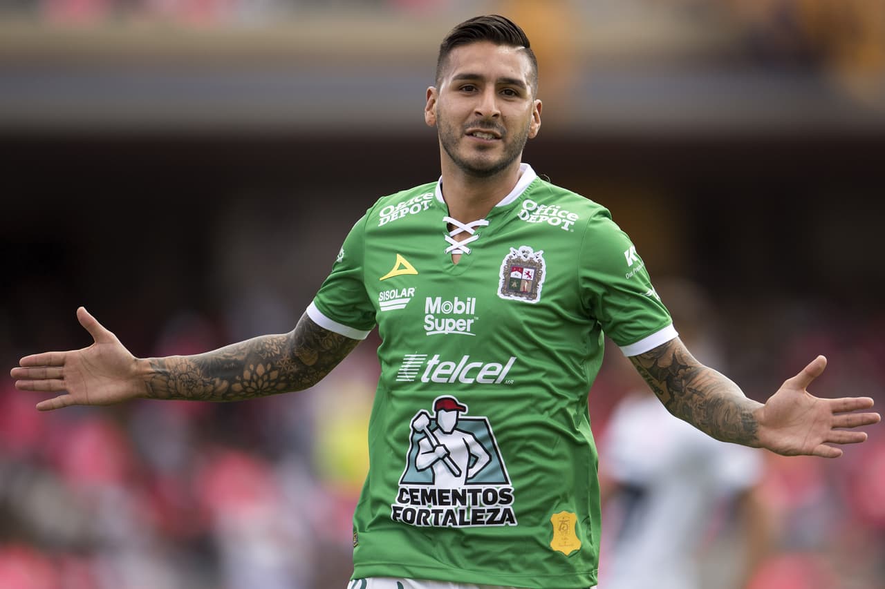 Con los Tigres, Ismael Sosa le anotó tres goles a Pumas, ¿les marcará de nuevo?