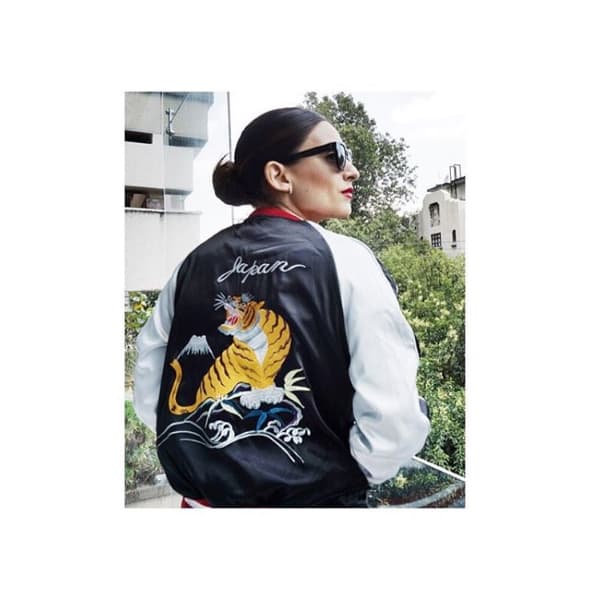 Y donde la vemos cada vez más guapa y sin perder el estilo que la caracteriza.