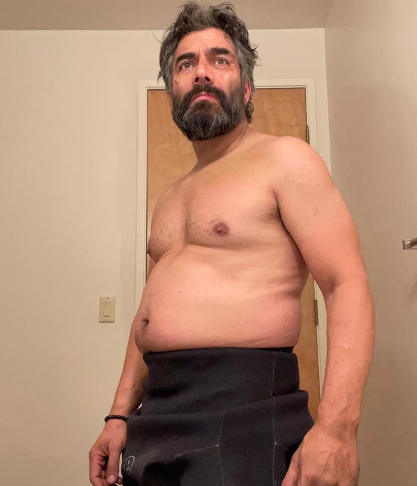 “Ya casi es tiempo despedirme de Julian Alvarez y con él de estos 14 kilos que tuve que subir para interpretarlo. Les pido me den todos sus tips y consejos para bajarlos, ¿qué ejercicios, dietas o suplementos me recomiendan?. Los leo a todos”, escribió.
<br>