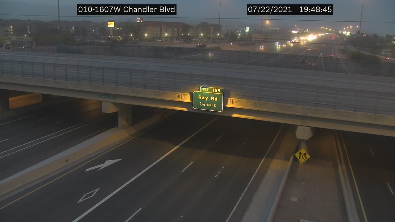 Los fuertes vientos pueden levantar polvo y afectar la visibilidad en carreteras tornando condiciones peligrosas para manejar.
<br>