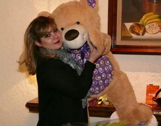 Gracias a estos conocimientos adquiridos exploró otra faceta en su vida, ya que ahora forma parte del grupo de escritores de Televisa que se dedican a crear historias para las telenovelas.