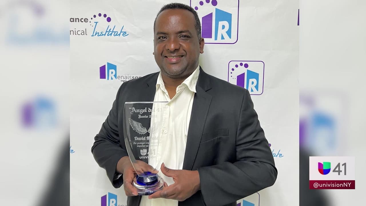 Junio: David Hiraldo, el fundador y director de Renaissance Technical Institute, una escuela gratuita y especial para adultos jóvenes, inmigrantes y comunidades desatendidas, es nuestro Ángel del 41 de Junio.
<br>
<br>
<a href="https://univision.wyng.com/Angeles_41_2022" target="_blank">Haz clic aquí para votar</a>