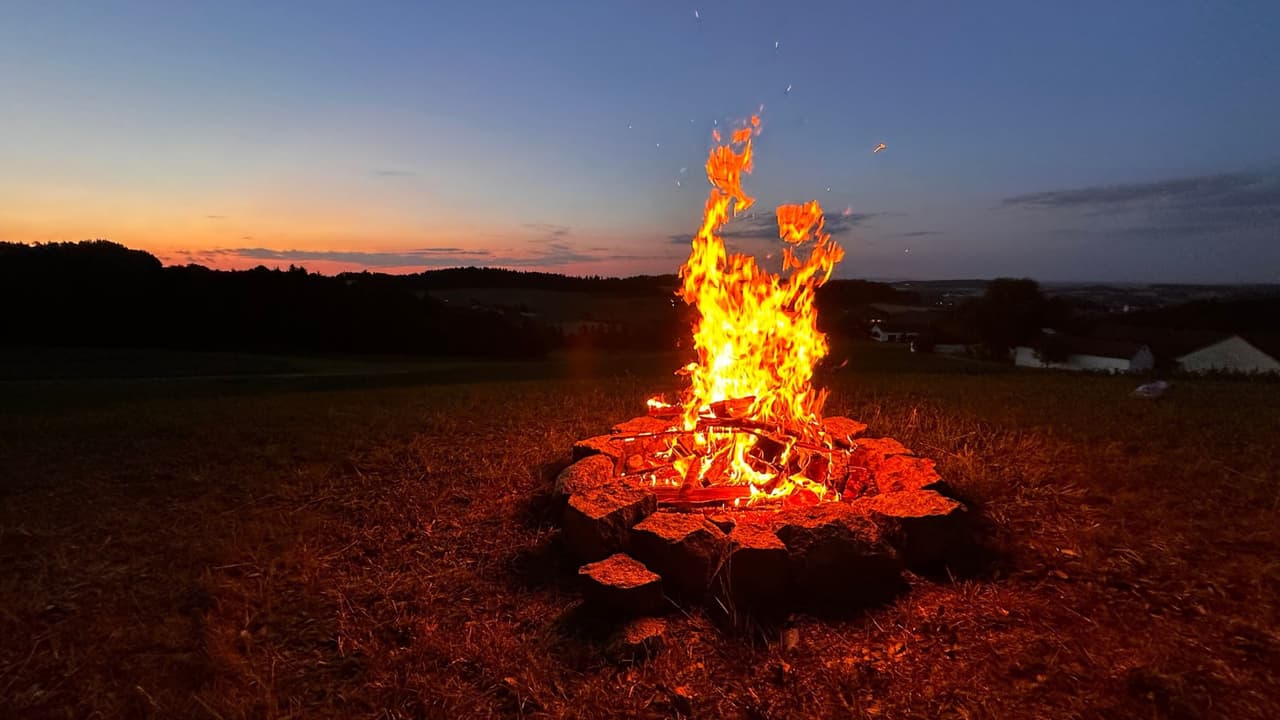 Emiten prohibición de quema en los 100 condados de Carolina del Norte: qué se puede y no hacer