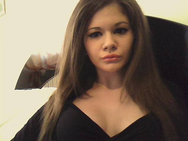 Todo empezó en el 2018, cuando se inyectó los labios para verse mejor y le gustó su nueva figura.