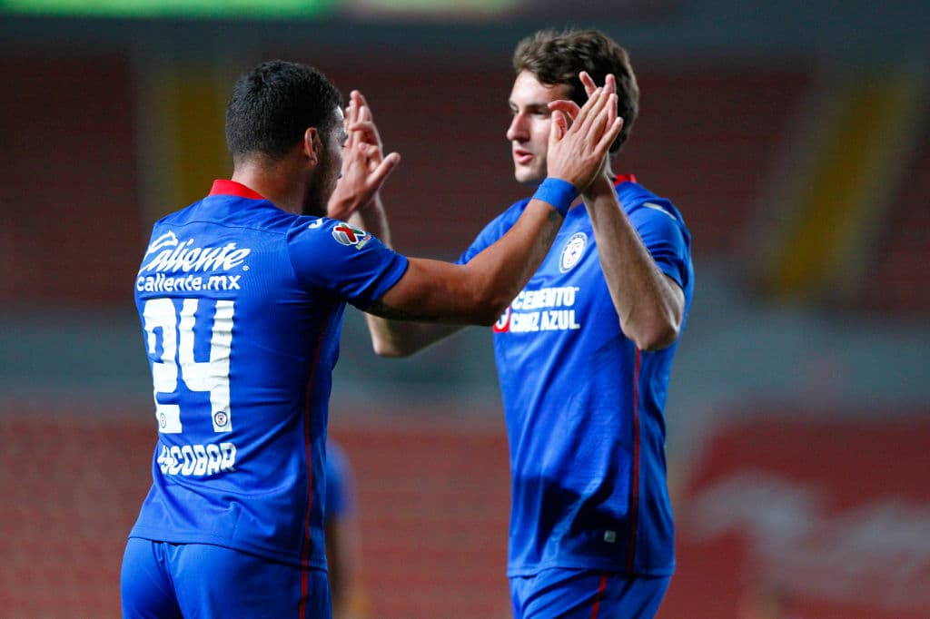 Con gol de vestidor, Luis Romo (3’) adelantó a La Máquina y Juan Escobar Chena (26’) sentenció el duelo. Cruz Azul llegó a nueve unidades para posicionarse momentáneamente en la cima de la competición. Los Rayos consiguieron su tercera derrota y se quedan con cuatro puntos en la parte baja de la tabla.