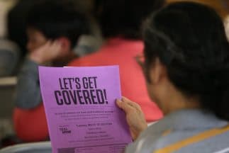 Peter Lee, director ejecutivo de Covered California, dijo que quienes comenzaron el proceso de solicitud o se esforzaron por obtenerlo el pasado 15, tendrán ahora seis días más para finalizar la registración.