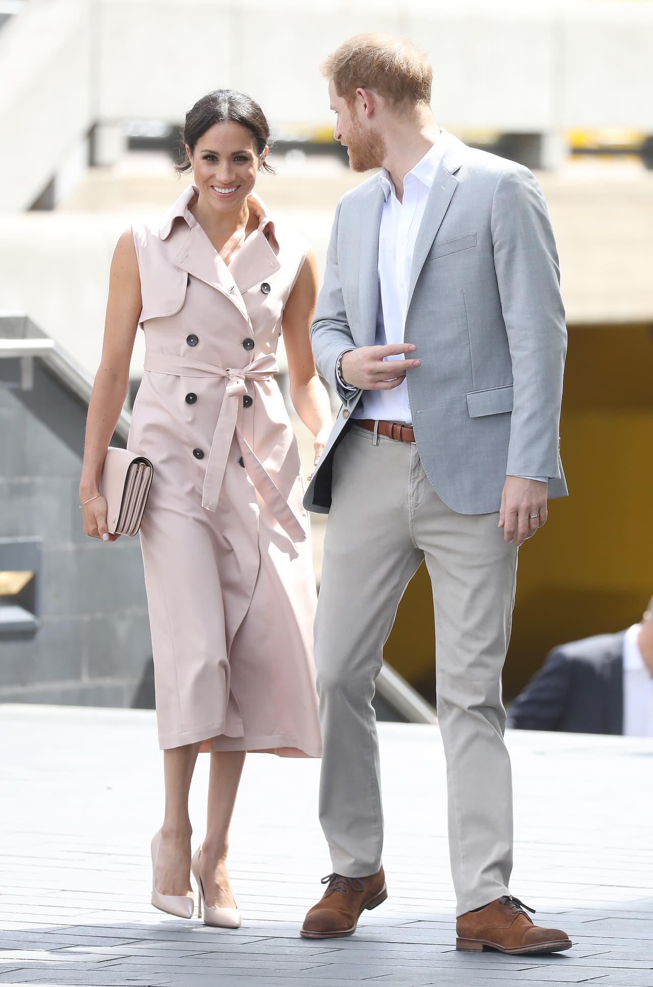 Para acompañar usó unos 
<a href="https://www.dior.com/couture/en_us/womens-fashion/shoes/dior-d-stiletto-high-heeled-shoe-in-nude-patent-calfskin-leather-11-42162"><u>pumps nude</u></a> en piel de Dior ‘D-Stiletto’ con tacón de 10cm. ($565 dólares)