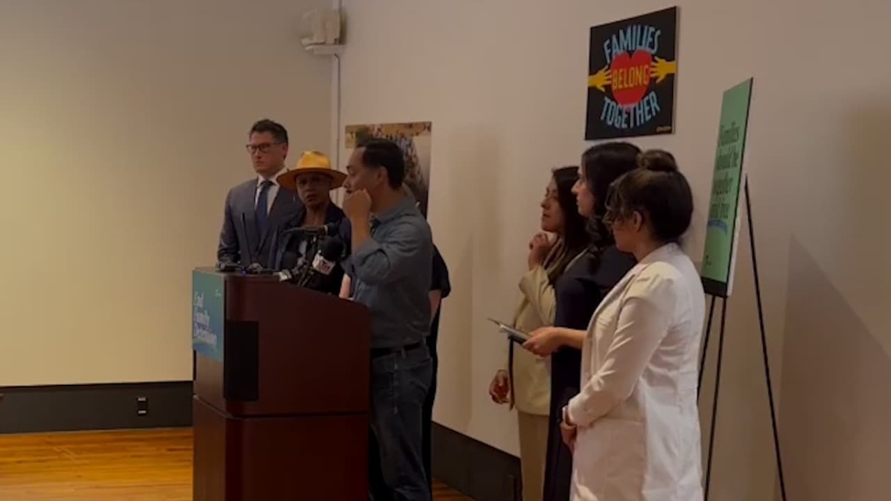 Congresistas recorren centro de detención de Dilley y exigen mejores condiciones para inmigrantes