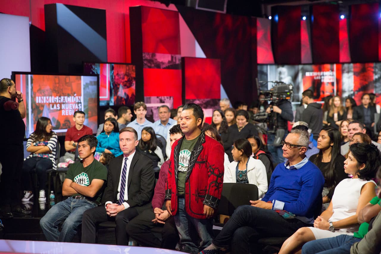 ¿Qué hago si me piden papeles cuando voy a buscar trabajo en la construcción o en el campo?