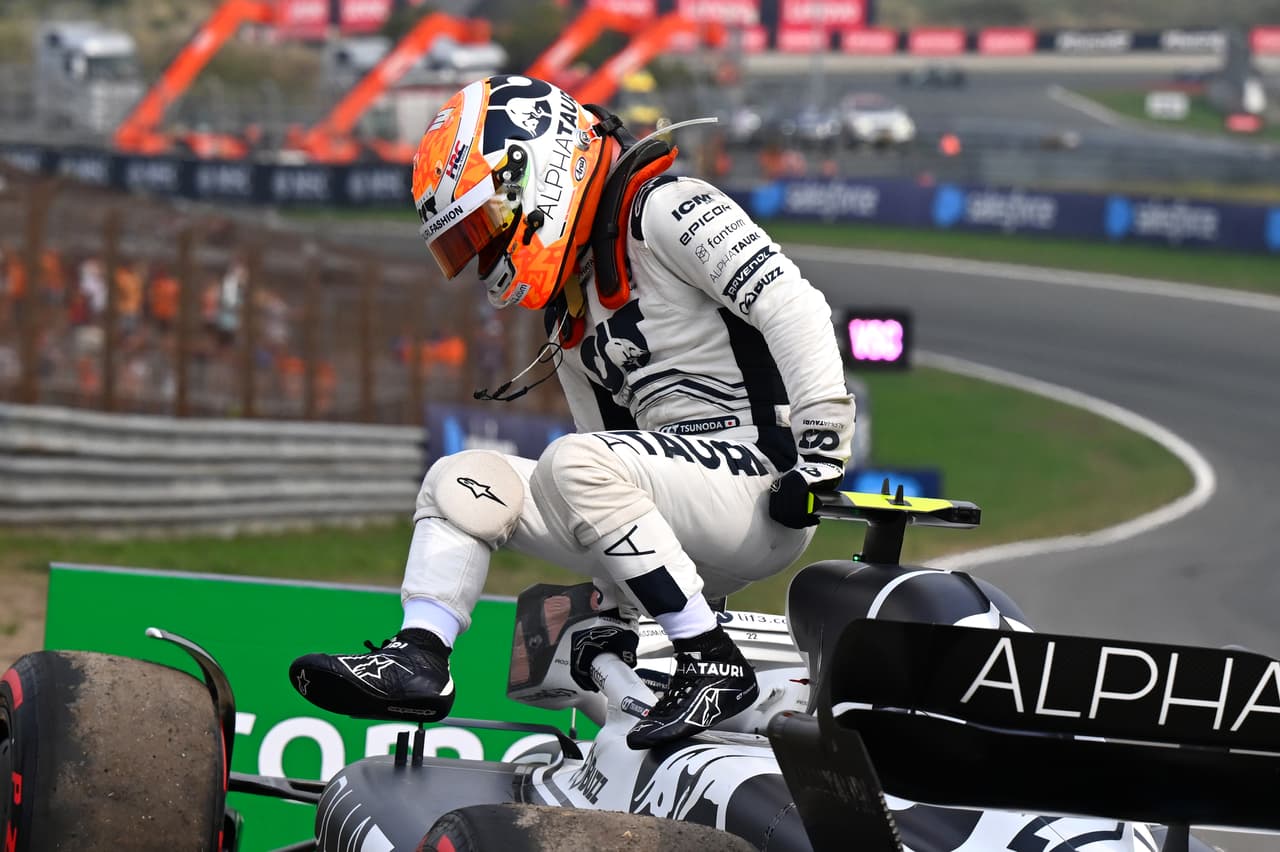 Max Verstappen conquistó el GP de los Países Bajos, por delante de George Rusell y Charles Leclerc; Lewis Hamilton fue cuarto y Checo Pérez quinto.