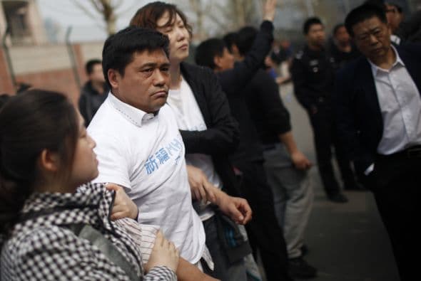 El responsable de Malaysian Airlines indicó que hicieron todo lo "humanamente posible" para contactar con las familias.