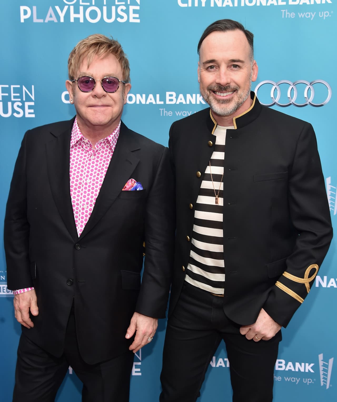 La pareja había estado junta por más de dos décadas antes de por fin celebrar su boda. La ceremonia tuvo invitados como Elizabeth Hurley y Ed Sheeran.