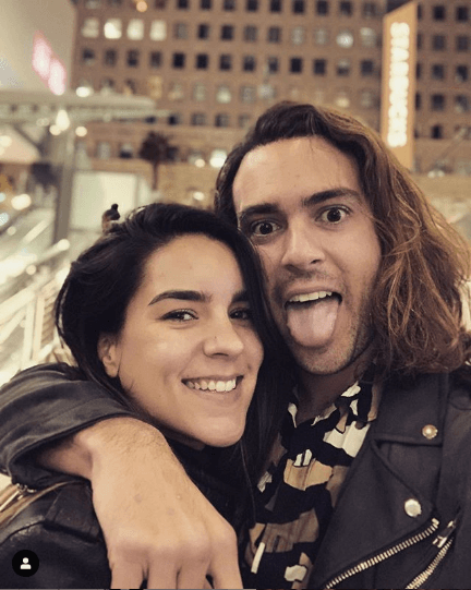 De acuerdo con 
<a href="https://www.lasestrellas.tv/programas/hoy/noticias/pablo-lyle-conocera-bebe-torreon" target="_blank">LasEstrellas.tv</a>, referente a su rol como esposo, Lyle dijo: "Soy muy mandilón (complaciente con la pareja) y cursi".