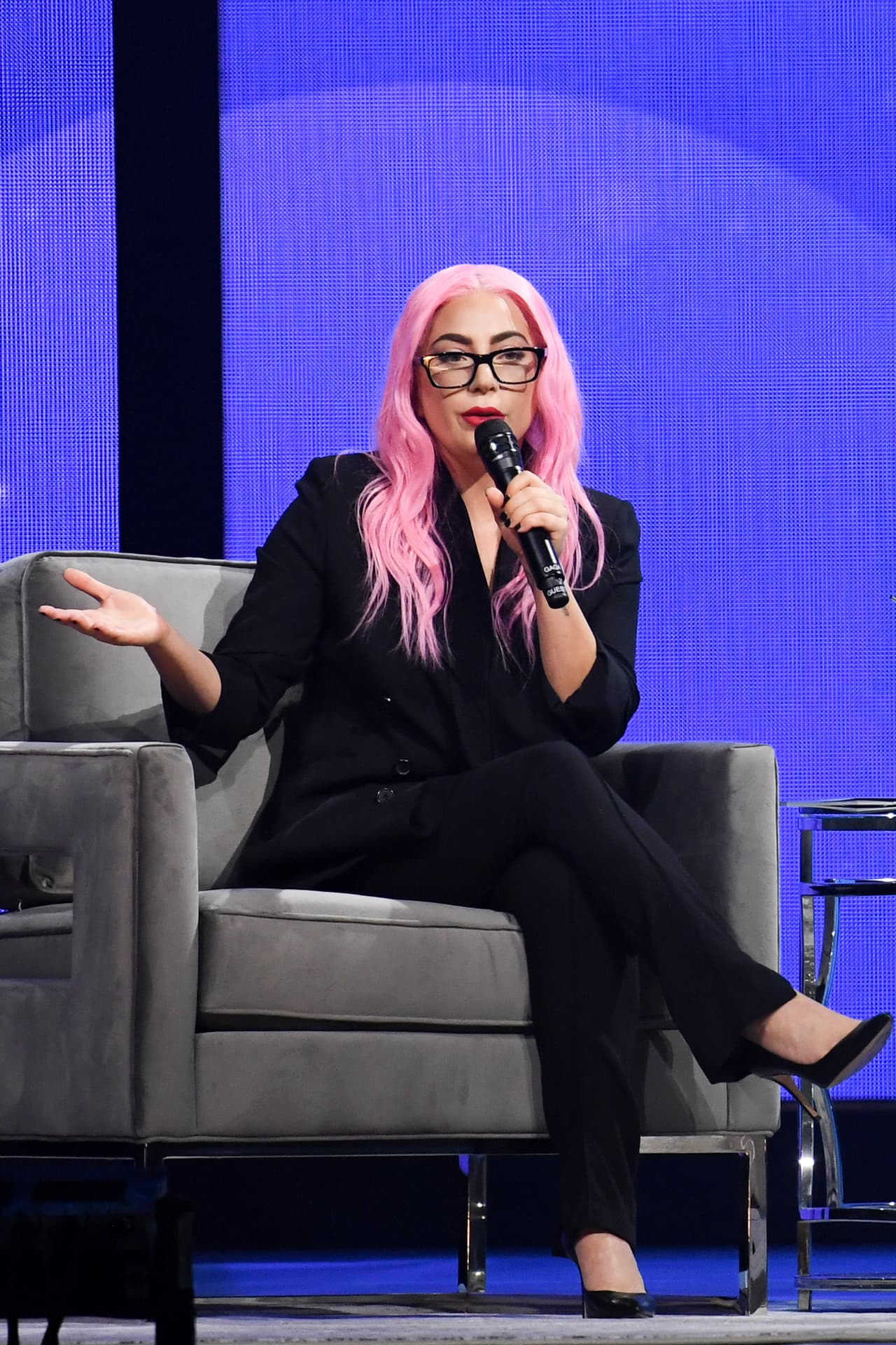 <b><a href="https://www.univision.com/radio/el-desayuno/5-cosas-que-no-sabias-de-lady-gaga-video">La artista</a></b> de 33 años añadió que saltar a la fama provocó que justamente regresara el dolor que vivió después de haber sido abusada.