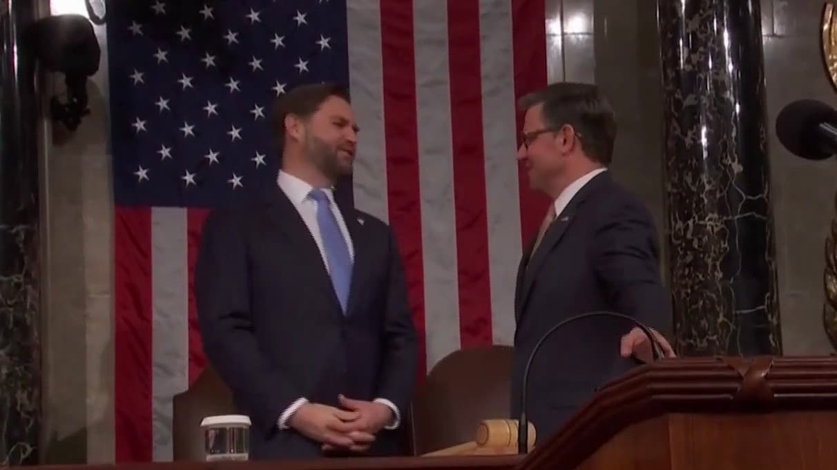 Estado de la Unión 2026: Arriba el vicepresidente J.D. Vance y Mike Johnson, presidente de la Cámara de Representantes