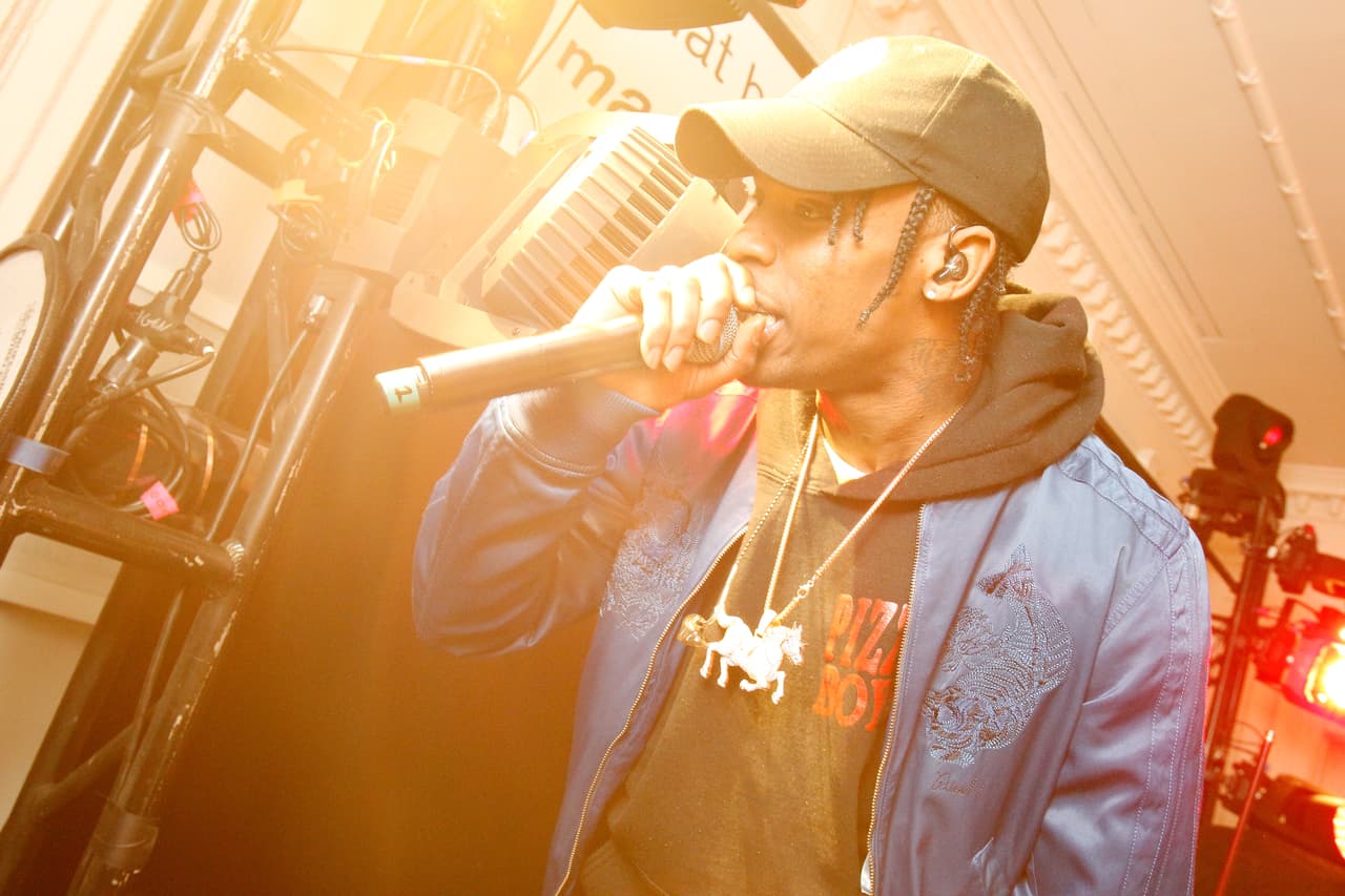 La muerte de las víctimas del
<a href="https://www.univision.com/local/houston-kxln/entrevista-travis-scott-tragedia-astroworld-fotos">Astroworld</a> se debió a la asfixia en un hecho catalogado como accidente, determinó el Servicio Médico Forense del condado Harris. Según el informe, en el caso de Mirza Danish Baig contribuyeron
<b>los efectos tóxicos del consumo de cocaína, metanfetamina y etanol.</b>