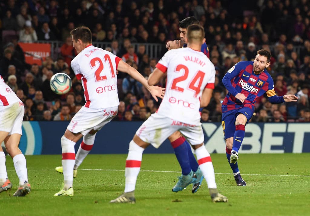 Con goles de Antoine Griezmann, luis Suárez y triplete de Lionel Messi, Barcelona golea 5-2 en casa al Mallorca.