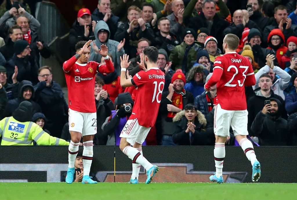 Al United le psan los penales y con un resultado de 7-8 en los penales, Middlesbrough da la sopresa de la semana y le pegan al Manchester United en Old Trafford.