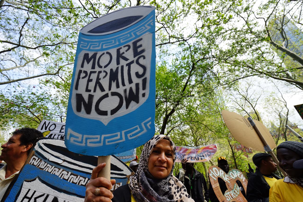 Se calcula que unos 21,000 comerciantes son víctimas del mercado negro.