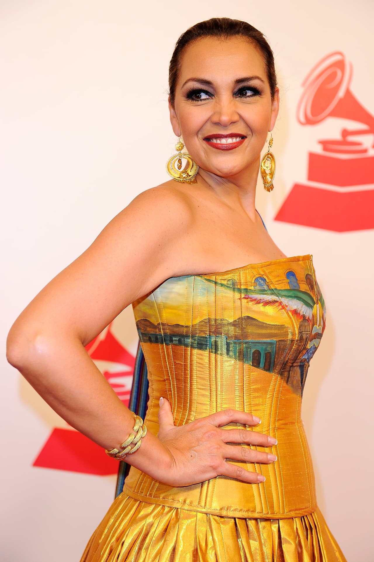 En septiembre de 2016, la cantante de regional mexicano contó que 
<b>Juan Gabriel le pidió matrimonio</b>, cuando ella le relató los inconvenientes que tenía con su entonces pareja.
<br>